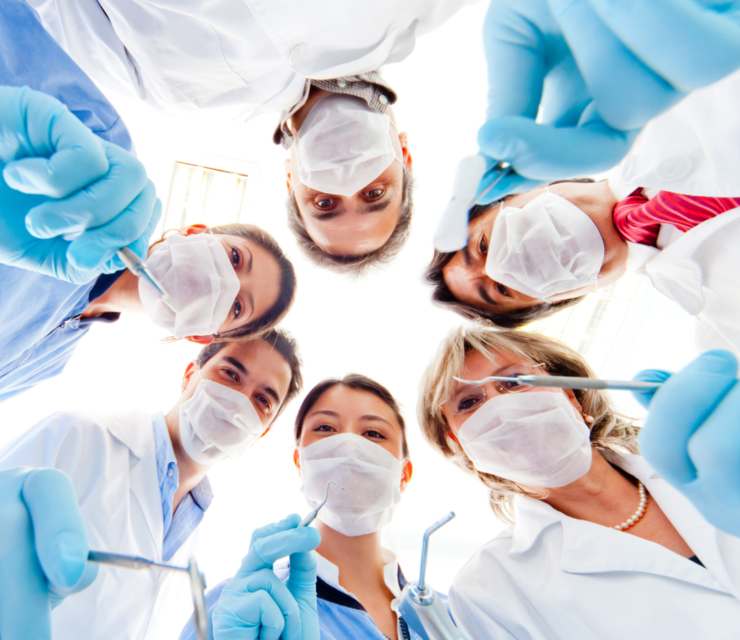 Comment Recruter des Dentistes : 7 Points Clés Ultime pour un Recrutement Réussi